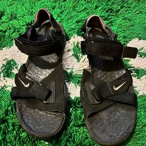Nike ACG Deschutz + Sandal
